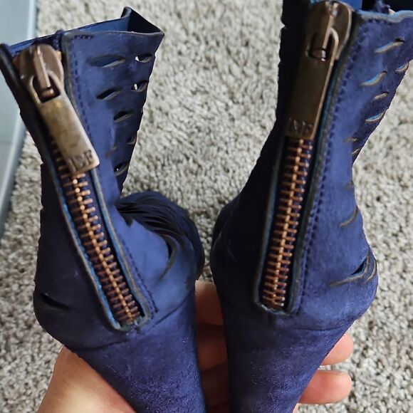 Diane Von Furstenberg Navy Peep-Toe Heels 8.5 - Picture 8 of 9